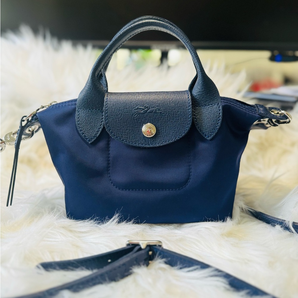 SOLD ❌$185 LIKE NEW Longchamp Le Pliage Neo Crossbody Tote Navy